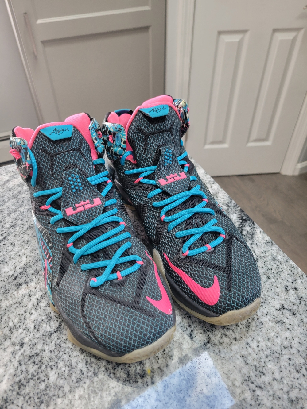 Nike Basketball Sneakers - Gray with Pink & Teal Accents sz 9.5
